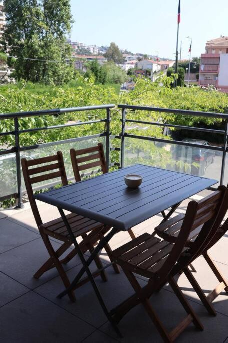 Suberbe Appartement Climatise Avec Terrasse Saint-Raphael  Bagian luar foto